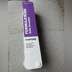 Formula Guide Solid UNCOATED  PANTONE BOOK NEW /Seal